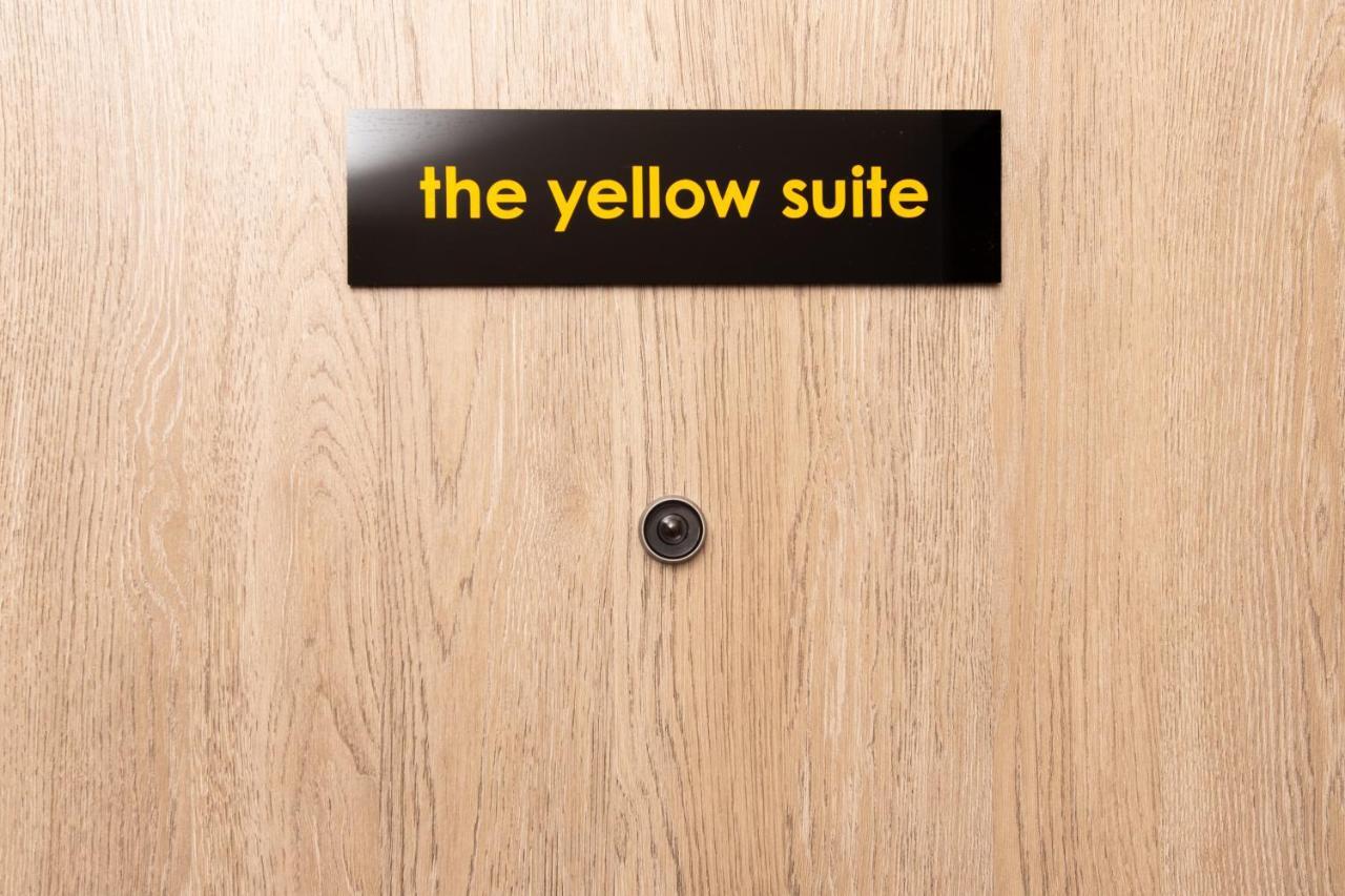 Downtown Luxury Boutique Suites : The Yellow Suite Салоники Экстерьер фото