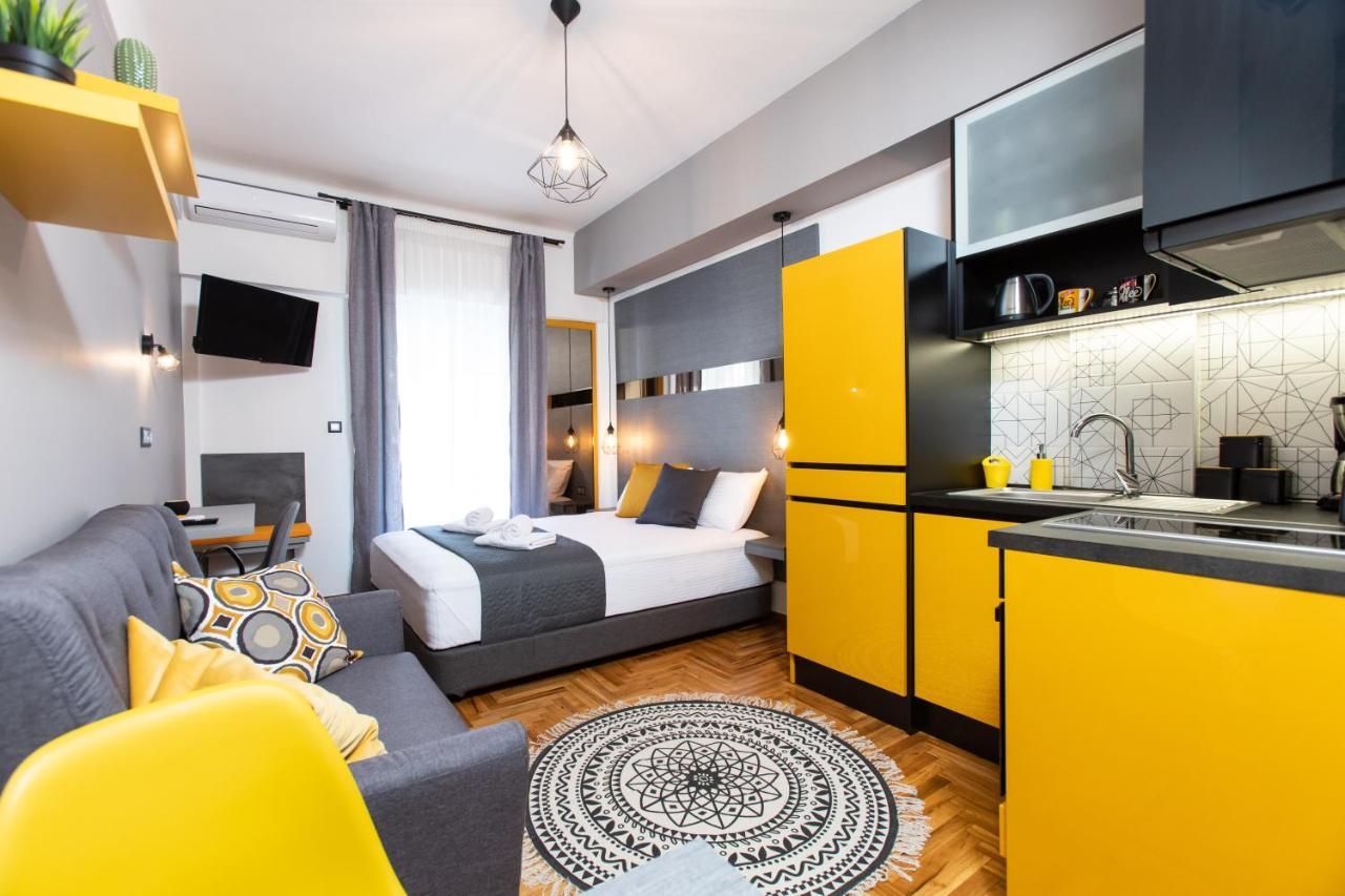 Downtown Luxury Boutique Suites : The Yellow Suite Салоники Экстерьер фото